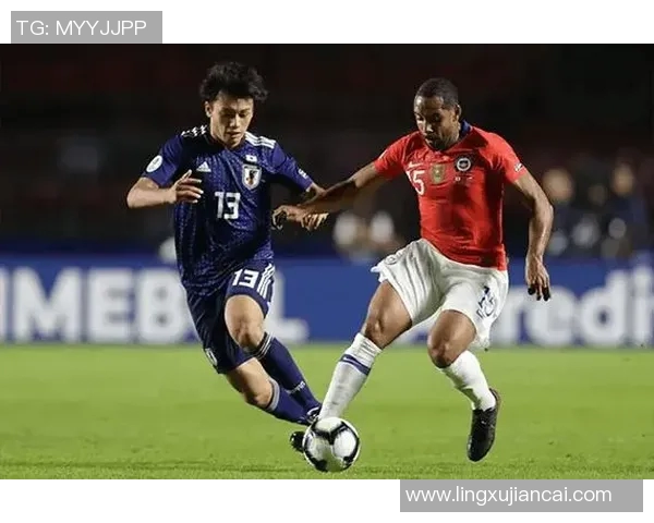 日本与阿联酋足球对决精彩文字直播全程回顾与分析
