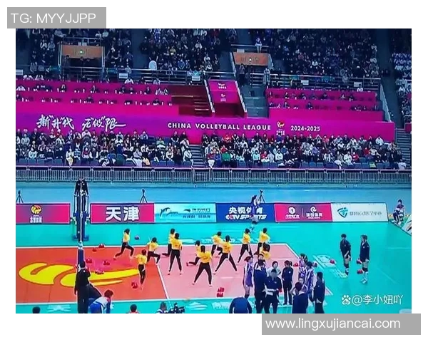 天津女排与江苏女排激战正酣争夺排球赛季重要胜利的精彩对决